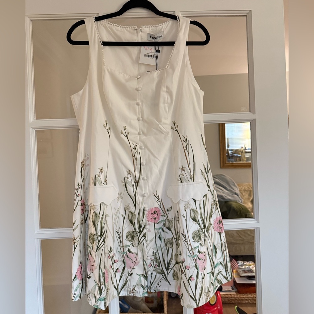 En Saison White Floral Midi Dress